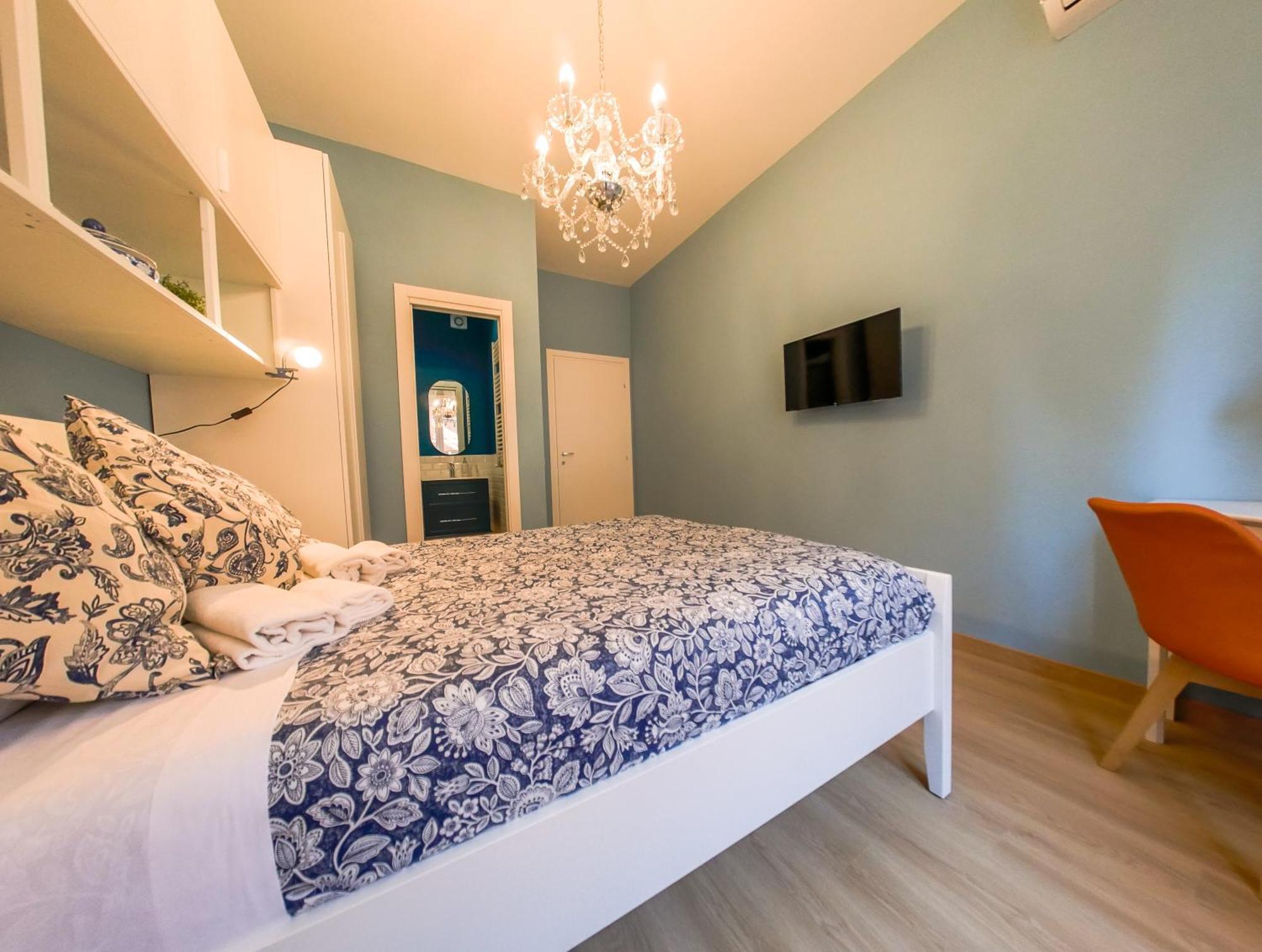 Chic Modern 2-Bedroom Near Metro Róma Kültér fotó