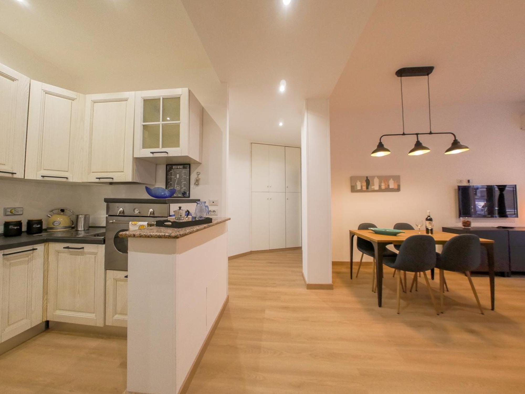 Chic Modern 2-Bedroom Near Metro Róma Kültér fotó