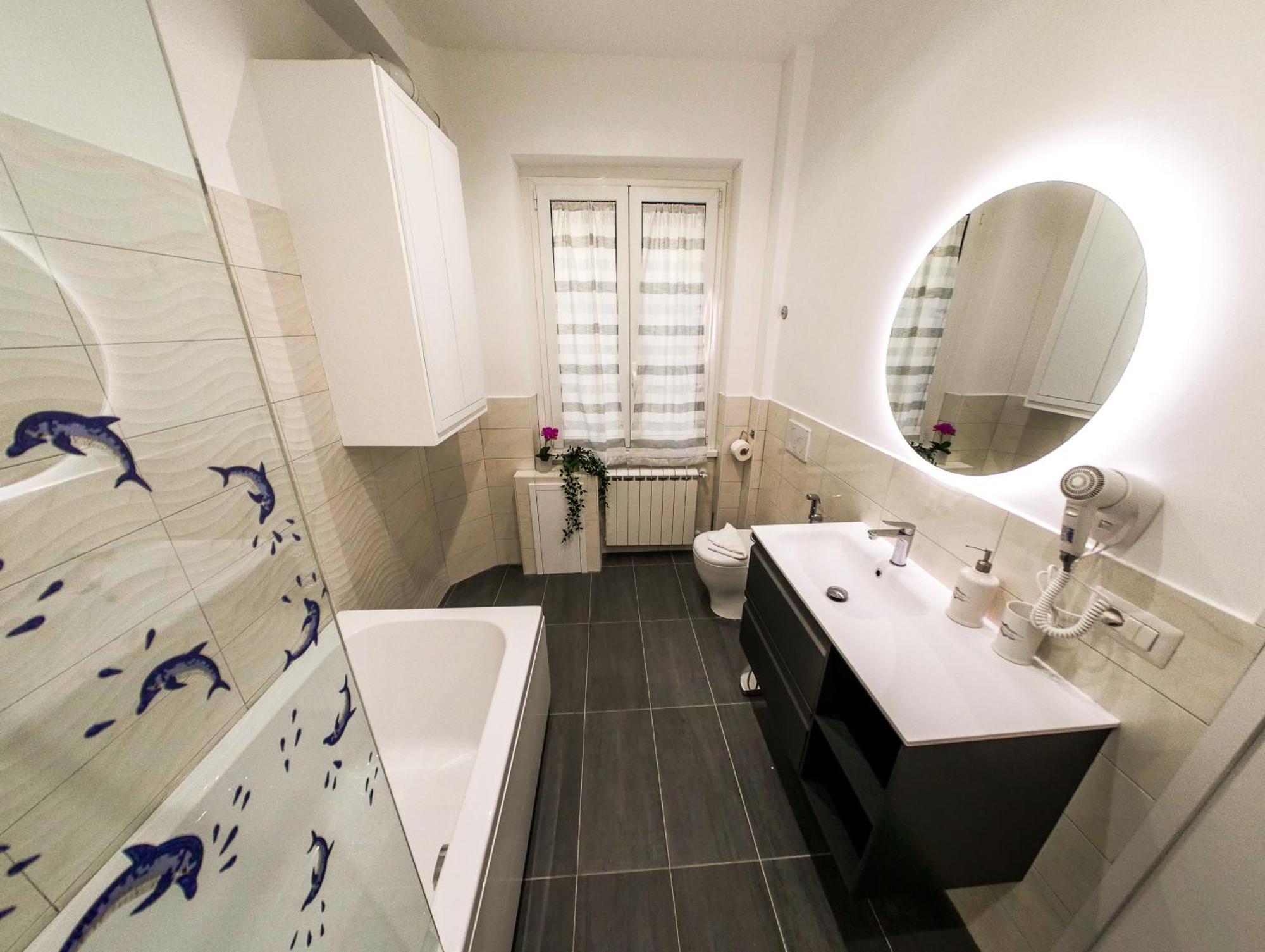 Chic Modern 2-Bedroom Near Metro Róma Kültér fotó